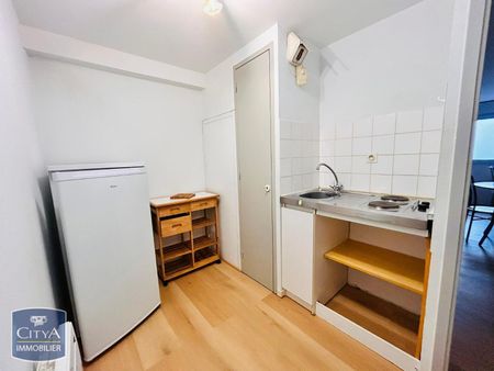 Location Appartement 1 pièce 21m² LAVAL 53000 - Photo 5