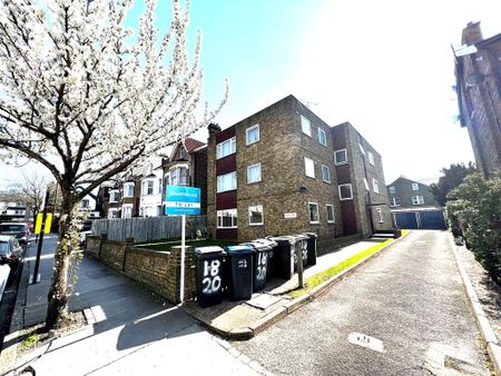 1 bedroom ground floor flat to rent - Photo 5
