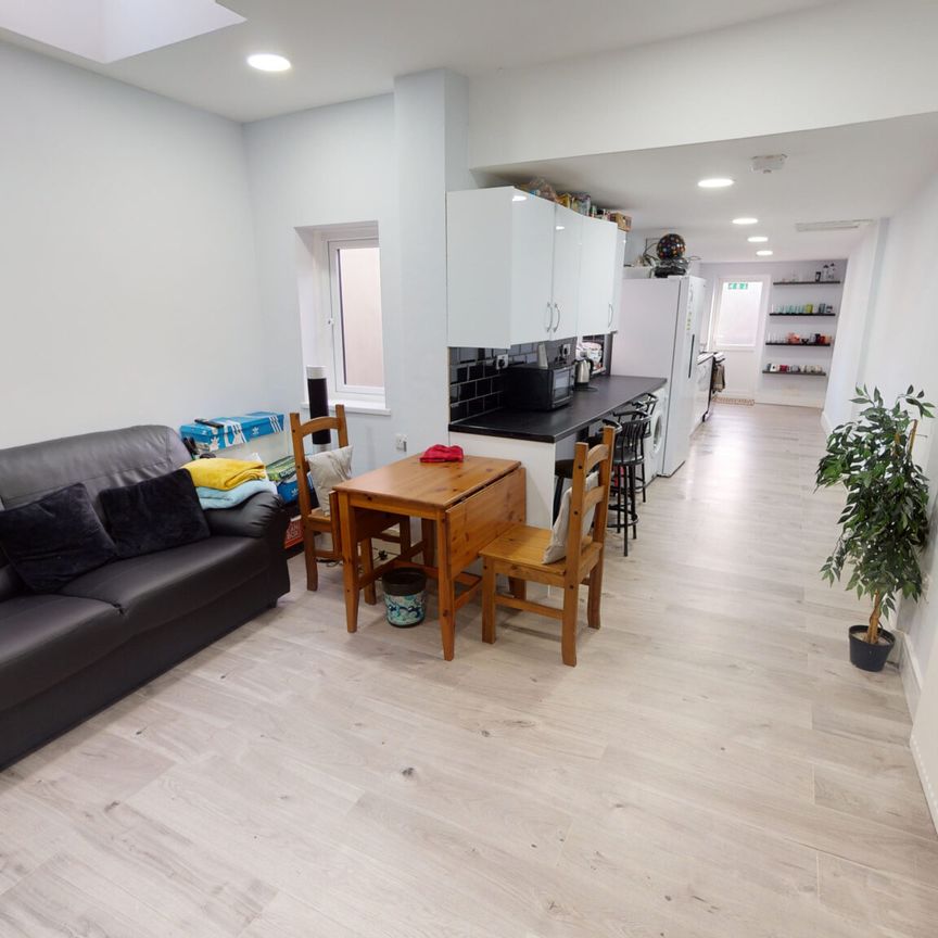 Coronation Road Selly Oak - Photo 1