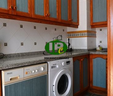 House with private pool and sea views, 3 bedrooms in a prime locati... - Photo 3