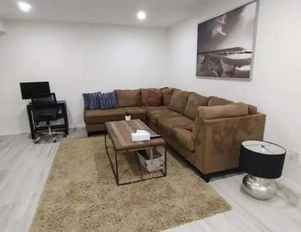 Furnished Modern 2-Bedroom Legal Suite | Millrise SW | Flexible Lease | Calgary - Photo 1