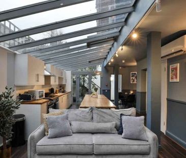 Platinum Penthouse Studio - Photo 5