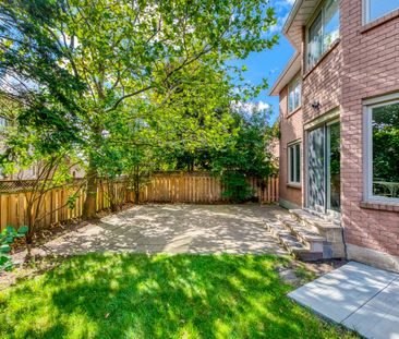 For Lease - 2075 Banbury Crescent, Oakville, Ontario - Photo 4