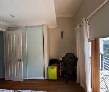 Erskineville - Photo 1