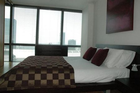 No.1 West india Quay, Canary Wharf, London, E14 - Photo 4