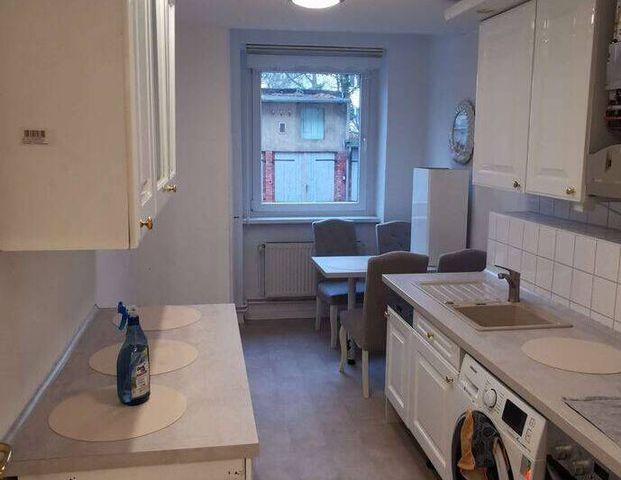 Exklusive möblierte 2-Zimmer-Hochparterre-Wohnung mit Einbauküche in Berlin - Foto 1