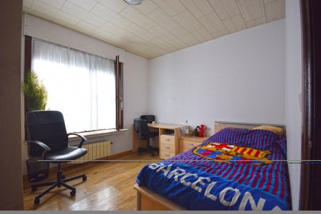 RUIME WONING MET 3 SLAAPKAMERS EN TUIN - Photo 2