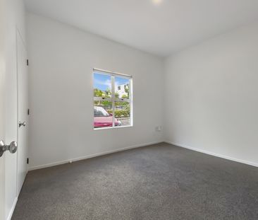 Welcome home to 5/25 Mana Street. - Photo 6