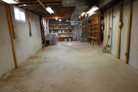 For Lease - 3121 Victoria Street, Oakville, Ontario - Photo 5