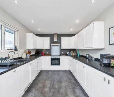 2 bedroom detached bungalow to rent - Photo 4