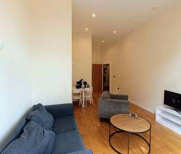 Burgess Springs, CHELMSFORD - Photo 2