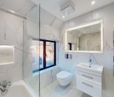 Harvest Lane, Thames Ditton, KT7 - Photo 4