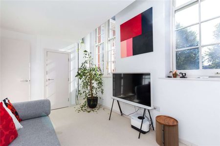 Bayes House, Augustas Lane, Barnsbury, London, N1 1QT - Photo 2