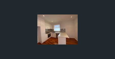 Luxury Two Bedroom Townhouse, In A Superb Location! - Photo 5