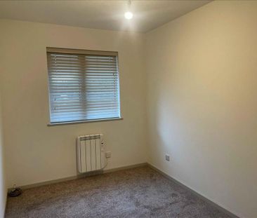 3 bedroom end of terrace house to rent - Photo 5