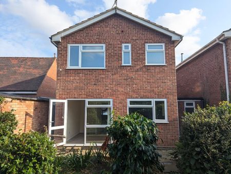 3 bedroom House To Let - Photo 5