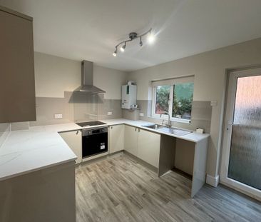 2 bed cottage to rent in Frieze Hill, Taunton, TA1 - Photo 3