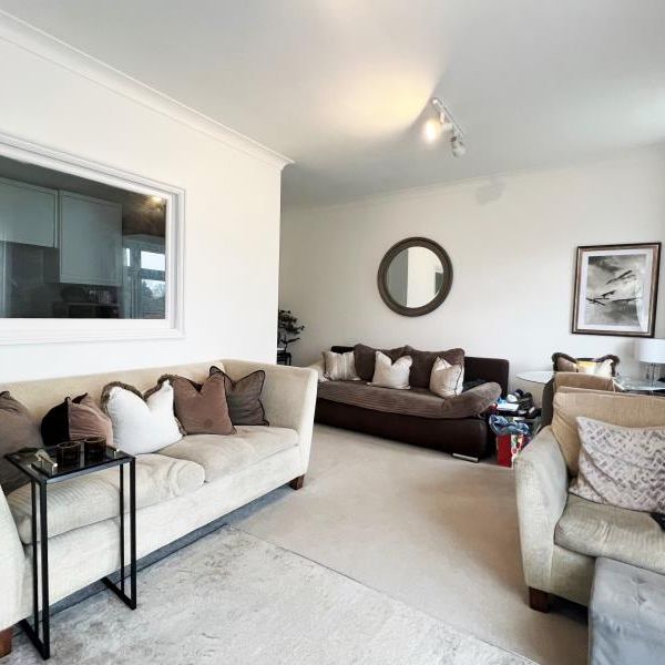 Courthope, Woking - 1 bedroomProperty for lettings - Seymours - Photo 1