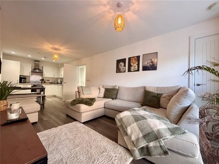 Station Road, Hook, Hampshire, RG27 - Photo 4