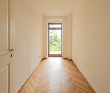 Singlewohnung in zentraler Lage, mit Terrasse, Parkett, Fußbodenheizung und Dusche. - Photo 4