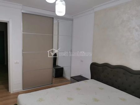 Apartament 2 camere, balcon, zona Metro - Fotografie 3