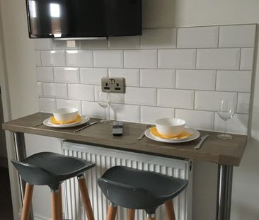 Room 2, Wistaston Road, Crewe, CW2 - Photo 4