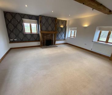 4 bedroom semi-detached house to rent - Photo 1