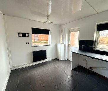 Nandywell, Little Lever, Bolton - Photo 5