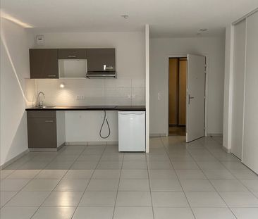 Location Appartement 2 pièces 45m² - Photo 5