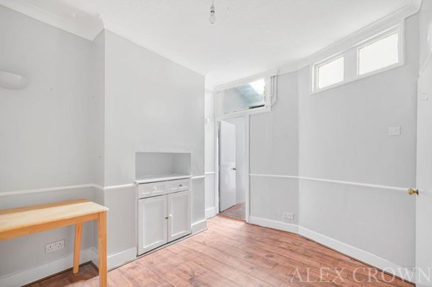 4 bedroom terraced house to rent - Photo 1