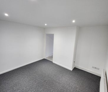 3 Bed Semi-Detached House, Four Acres, BS13 - Photo 1