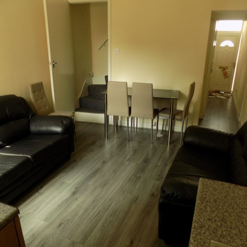 7 Winnie Road Birmingham - Photo 1