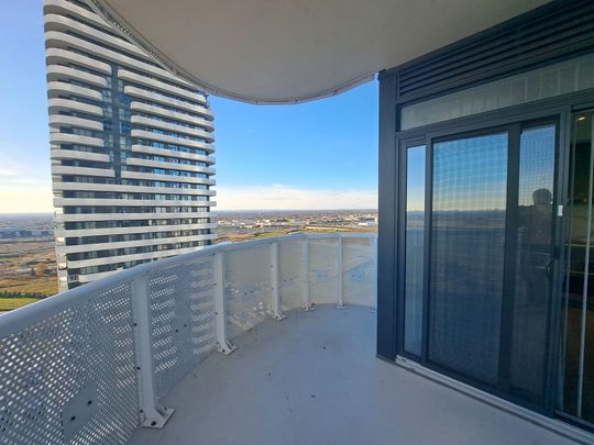 For Lease - 8 Interchange Way Unit# 2112, Vaughan, Ontario - Photo 1