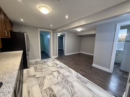 For Lease - 926 Flagship Drive Unit# Lower 2, Mississauga, Ontario - Photo 4