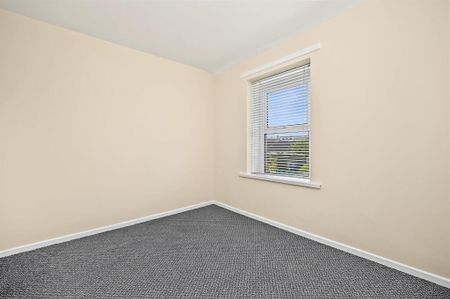 18 James Street, Newtownards, BT23 4DY - Photo 3