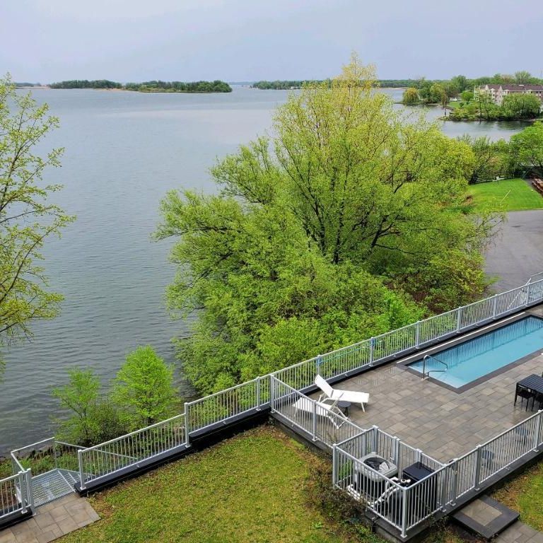 LOGEMENT 3½ BORD DU FLEUVE - Photo 1