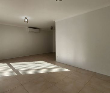 Single Level Home - Photo 5