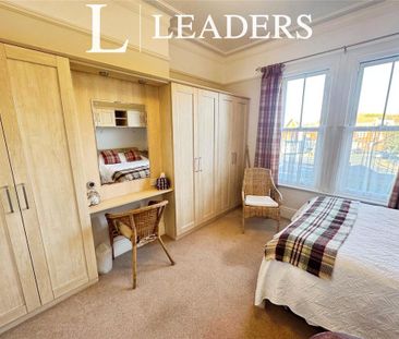 2 bedroom flat to rent - Photo 6