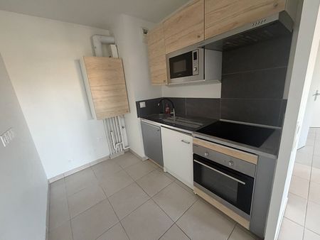 A louer, Appartement Marseille 13012, Les 3 Lucs, 2 pièces . 38 m2 - Photo 4