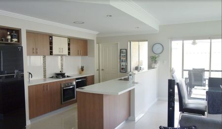 6A Timperley Road - Photo 2