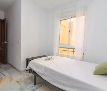 Calle Natalia, Málaga, Andalusia 29009 - Photo 4