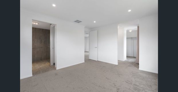 A New Beautifully Presented Modern Family Living - Photo 1