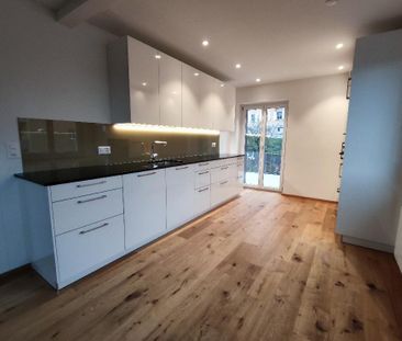 Moderne Wohnung in Stadtnähe - Photo 2