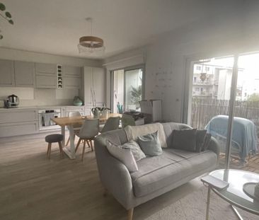 Location Appartement 2 pièces Meublé 48m² BEGLES 33130 - Photo 2