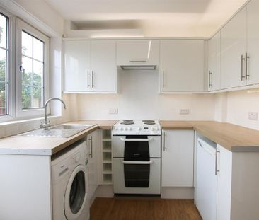 2 bedroom cottage to rent - Photo 1