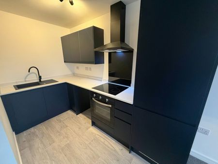 Flat to rent on - Photo 3