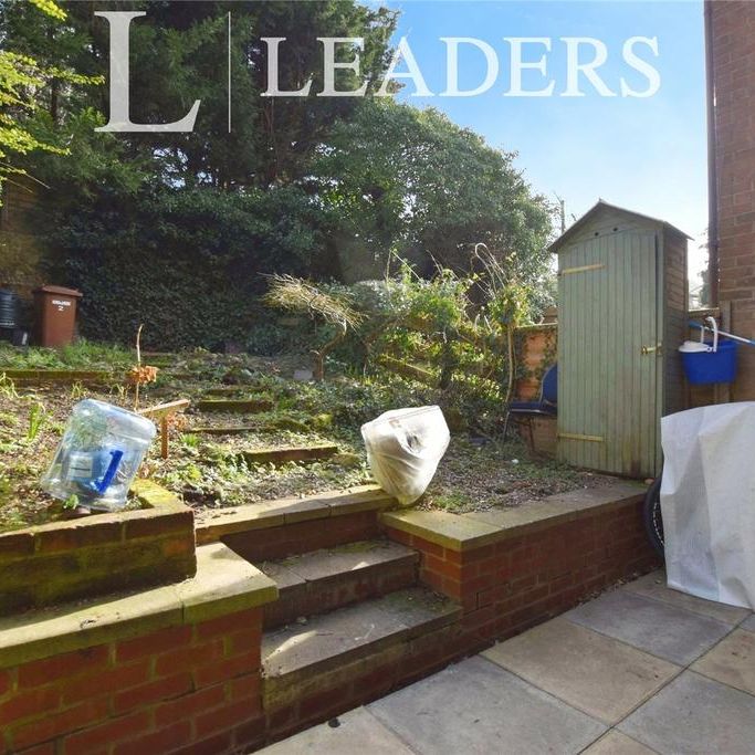 1 bedroom in a house share to rent - Photo 1