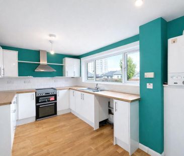 3 bedroom terraced house to rent - Photo 6