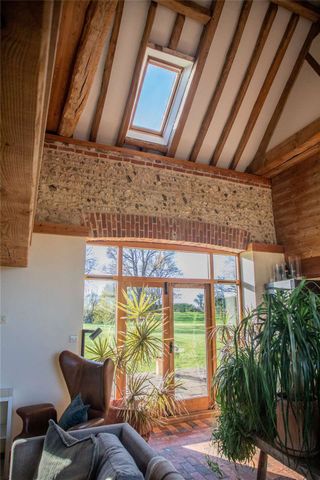 A beautifully presented 4-bedroom barn conversion with gated entrance and generous accommodation - Photo 2