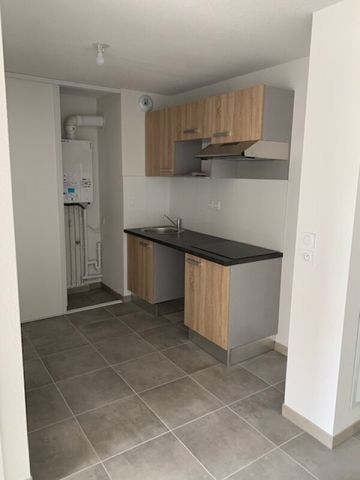 Location Appartement 3 pièces 64m² TOULOUSE 31200 - Photo 2